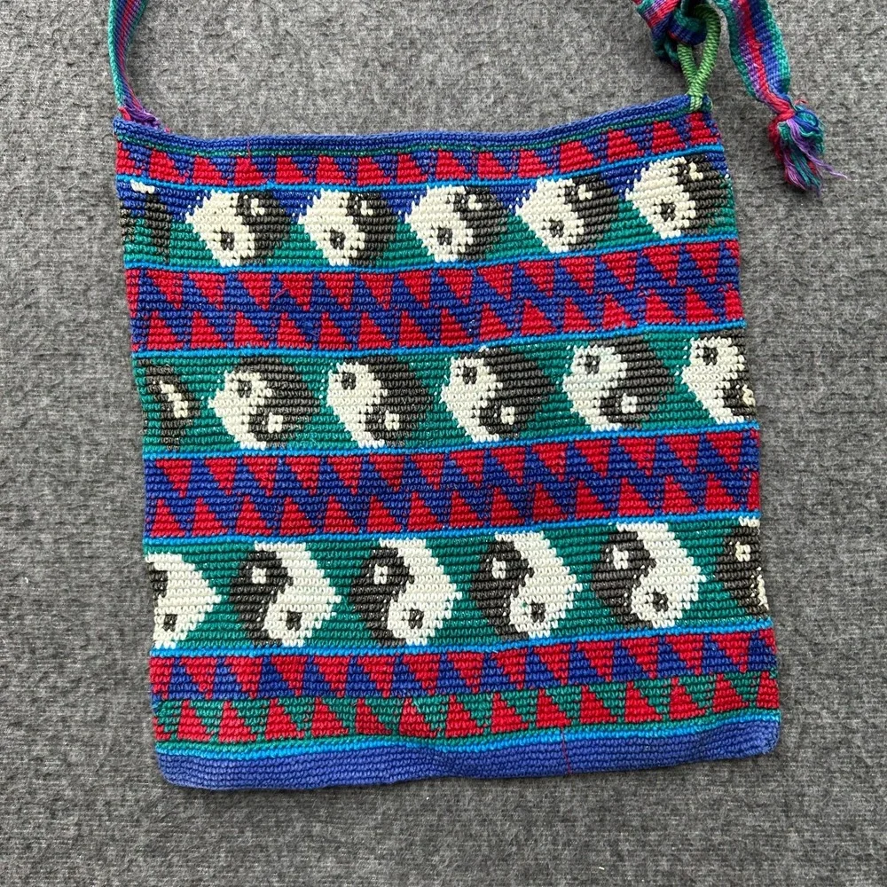 Guatemalan Handmade Knit Crochet Bag Purse Vintage y2k 90s Yin Yang